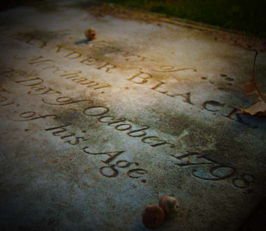Tombe